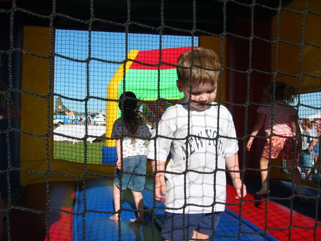 100-0075_IMG