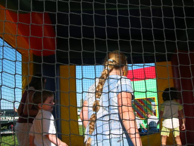 100-0076_IMG