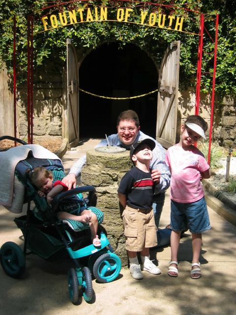 110-1064_IMG