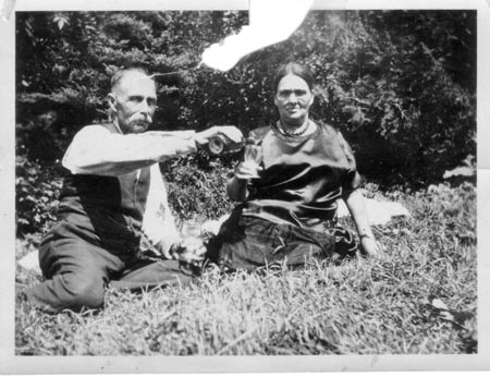 LaJeunesse_Papa and Maman