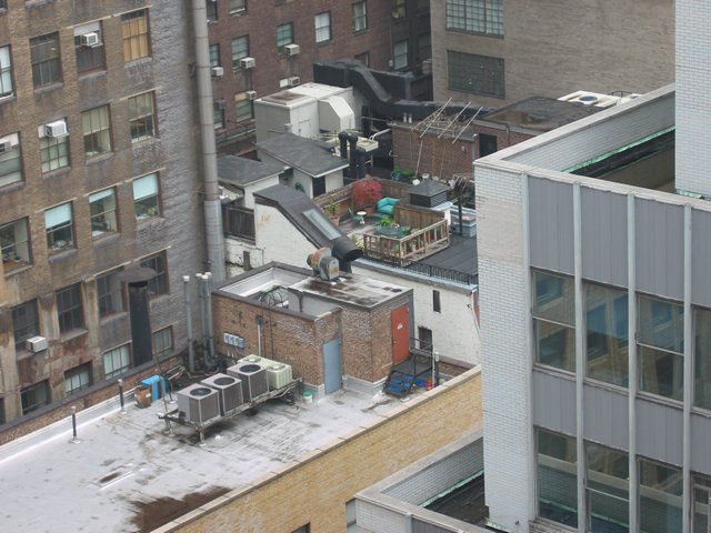 Image 27 of 33  -  74 kB