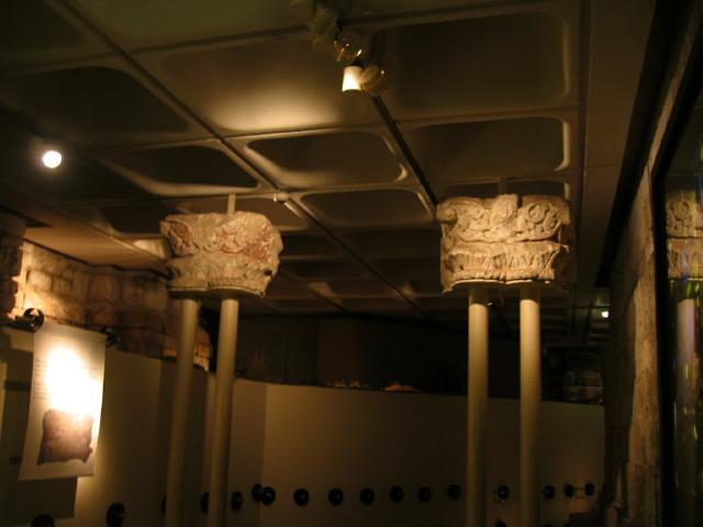 102-0251_IMG