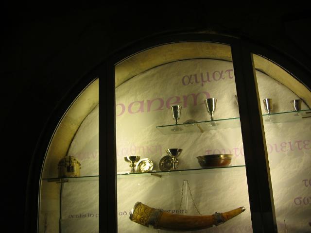 102-0270_IMG