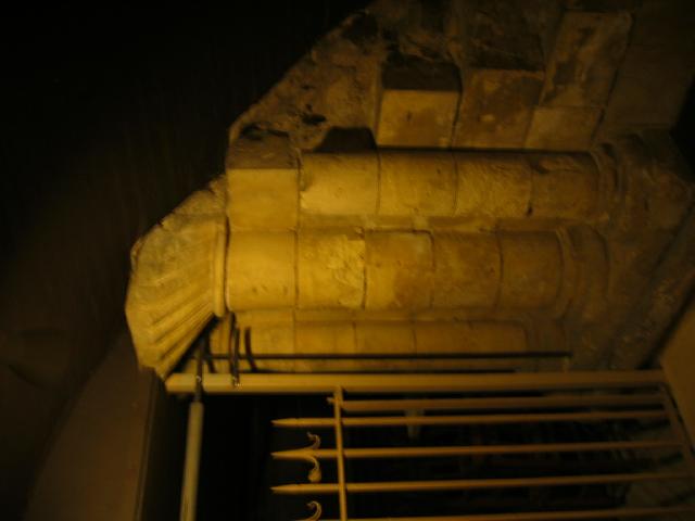 102-0273_IMG