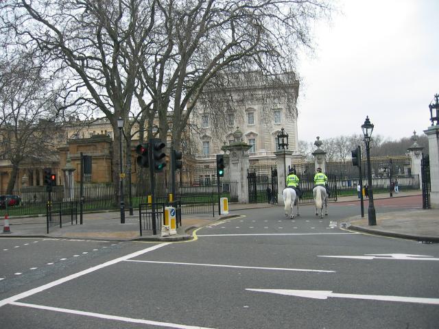 104-0498_IMG