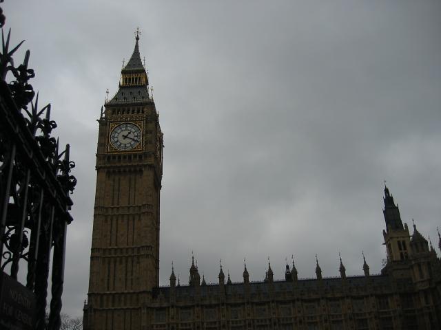 105-0553_IMG