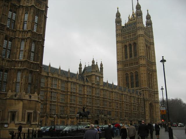 105-0561_IMG