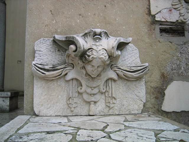 Image 387 of 845  -  90 kB
