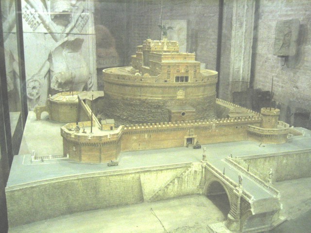Image 549 of 845  -  77 kB
