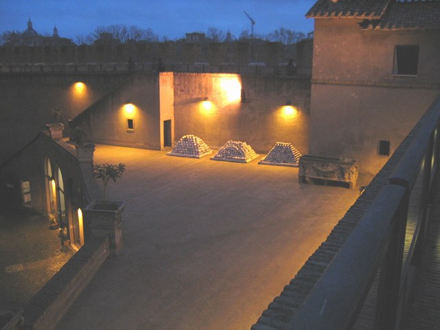 Image 572 of 845  -  51 kB