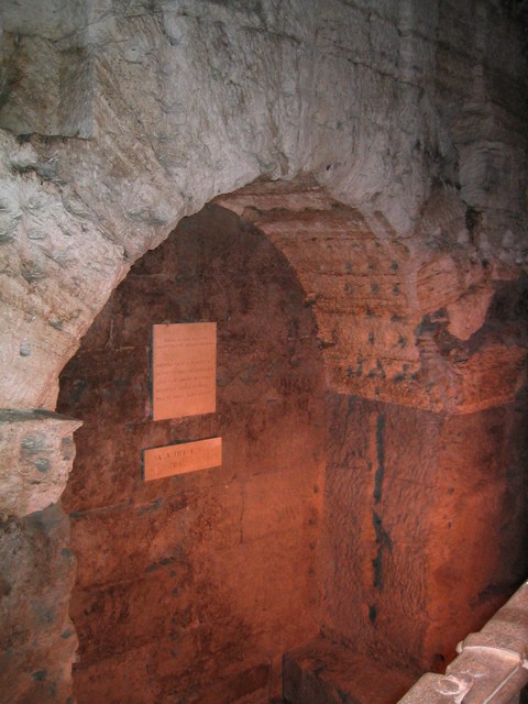 Image 585 of 845  -  78 kB