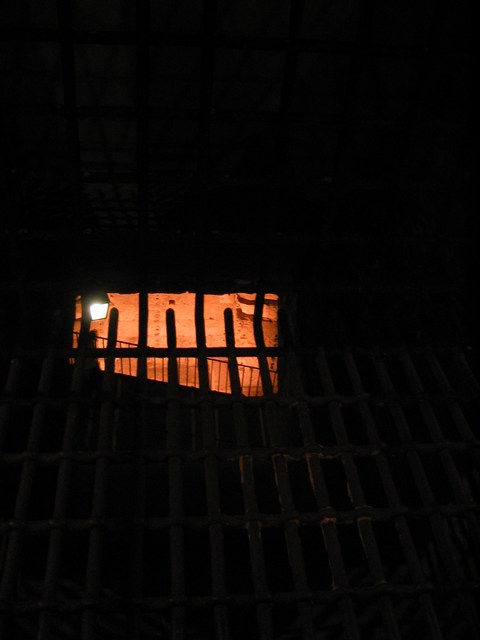Image 598 of 845  -  30 kB