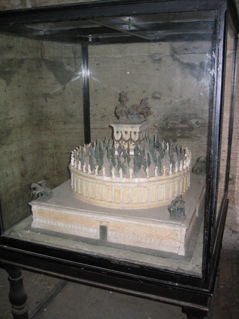 Image 650 of 845  -  75 kB