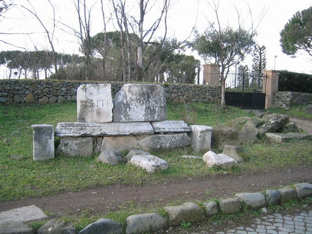 Image 679 of 845  -  115 kB