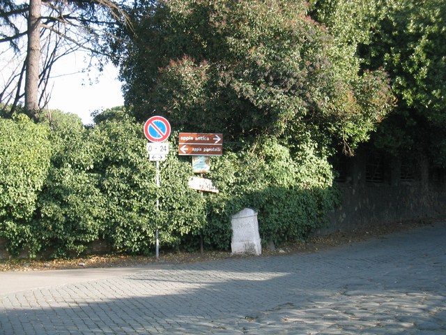 Image 838 of 845  -  136 kB