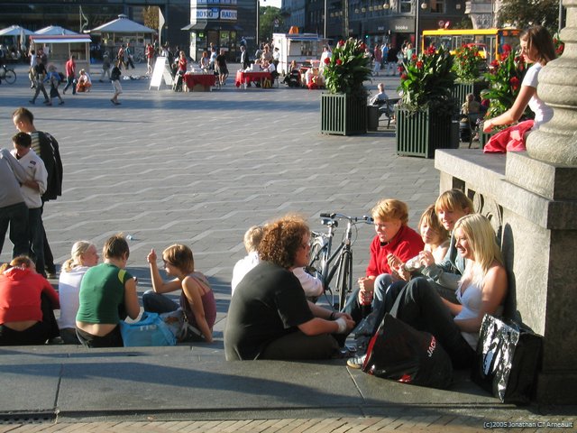 Image 77 of 84  -  87 kB