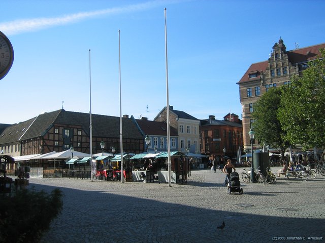 Image 1 of 42  -  66 kB