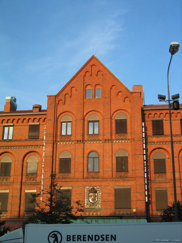 Image 36 of 72  -  107 kB
