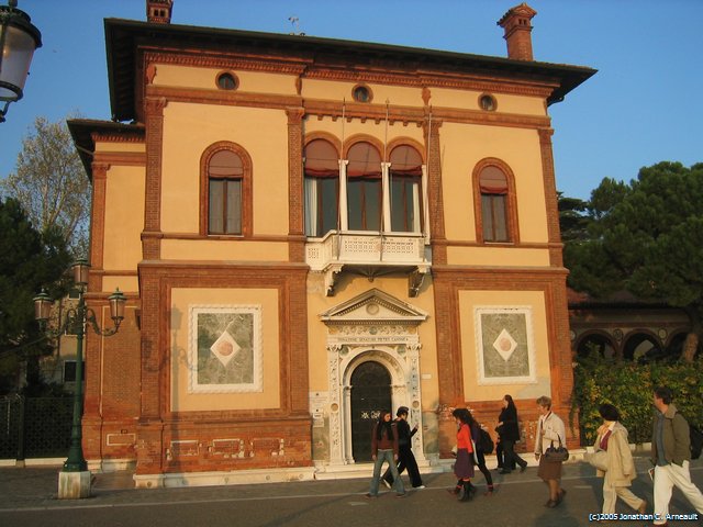 Image 261 of 378  -  72 kB