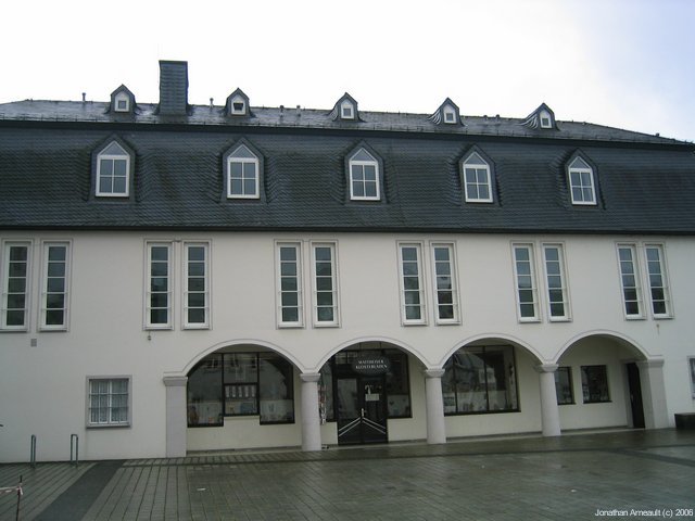 Image 26 of 195  -  50 kB