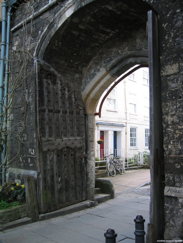 Image 12 of 19  -  119 kB