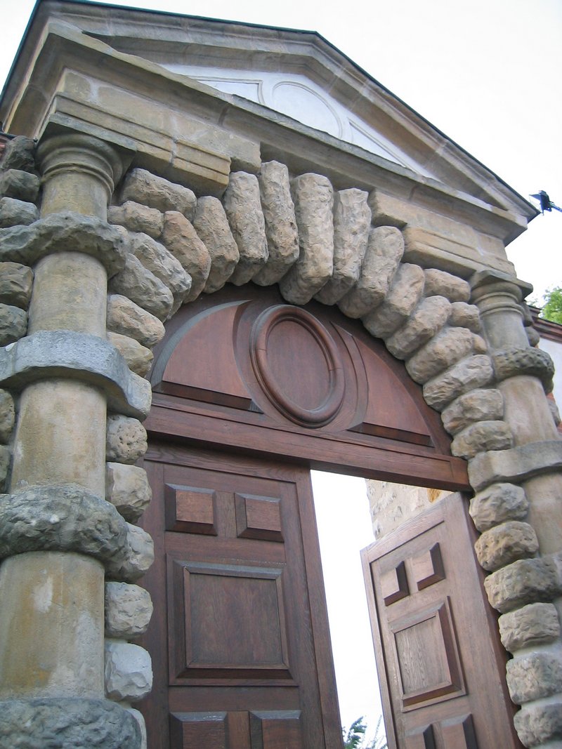 Image 6 of 16  -  165 kB