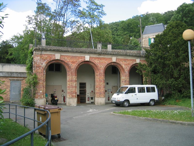 Image 84 of 126  -  135 kB