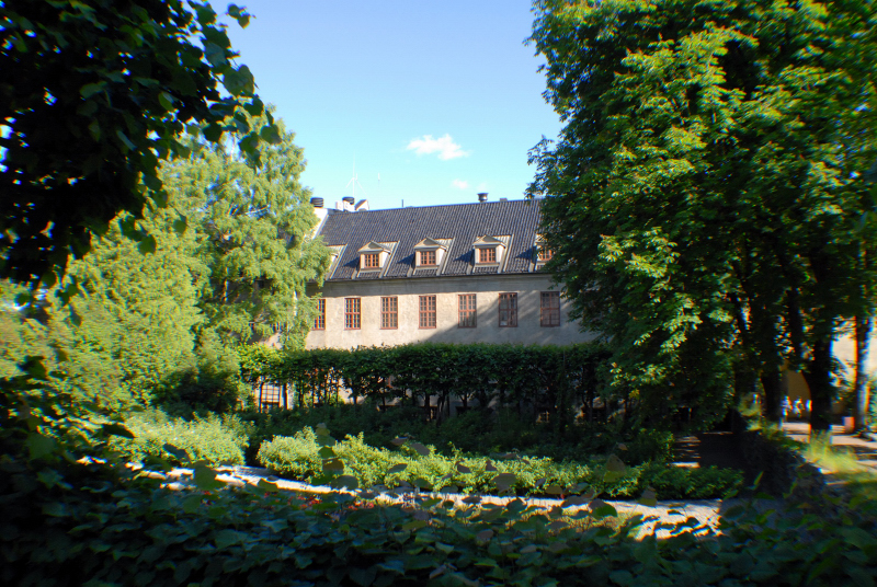 Image 72 of 93  -  561 kB