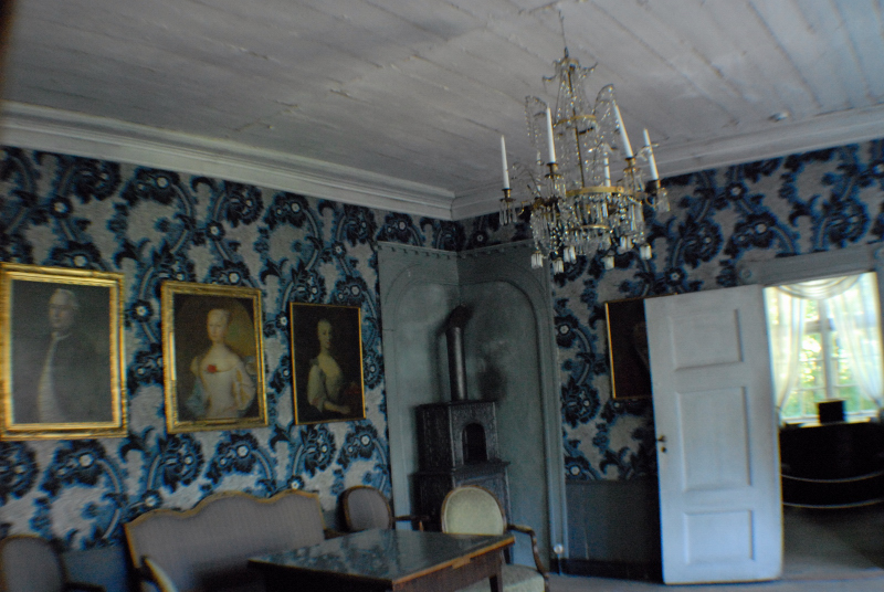 Image 74 of 93  -  342 kB