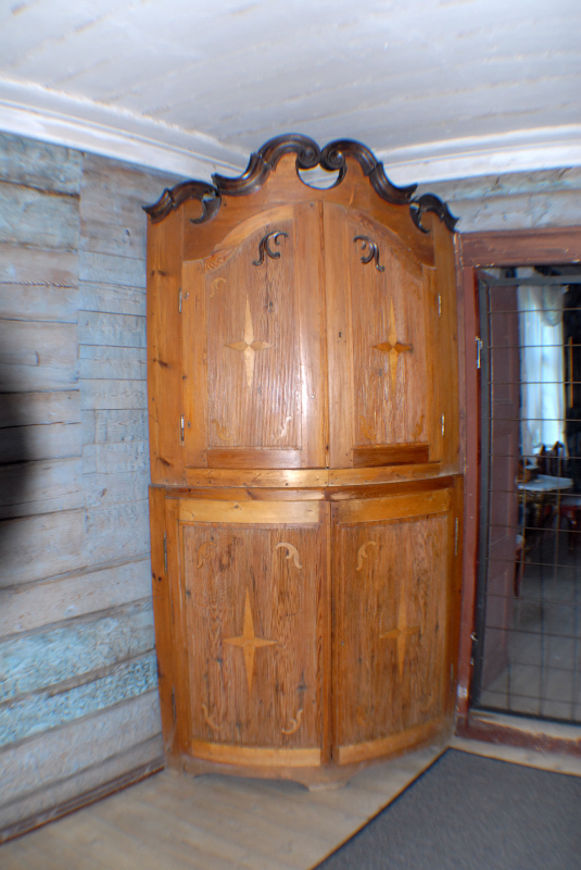 Image 77 of 93  -  323 kB