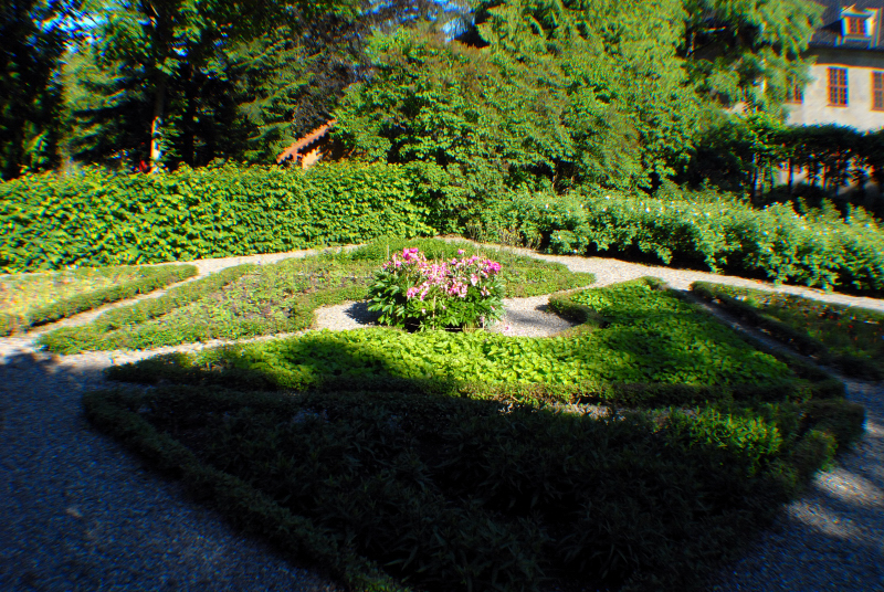 Image 79 of 93  -  639 kB
