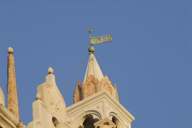 Image 170 of 197  -  215 kB