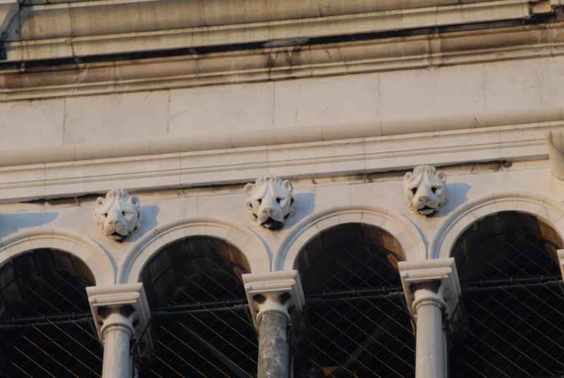 Image 187 of 197  -  296 kB